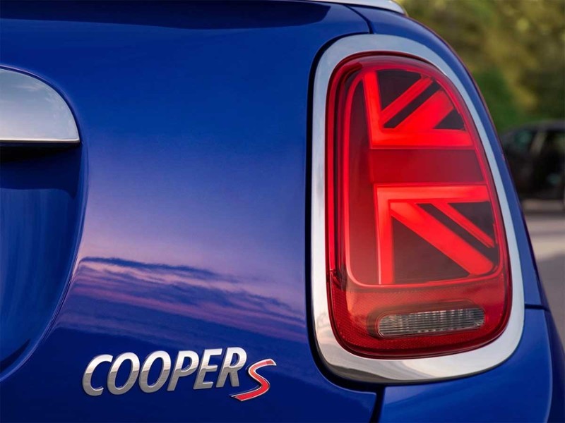 OEM Right Union Jack Brake Light MINI Cooper and Cooper S Hardtop F55 F56 Convertible F57  from 03/2018